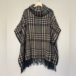 {Chico's} Turtleneck Knit Poncho with Fringe in Plaid & Houndstooth - Size L/XL